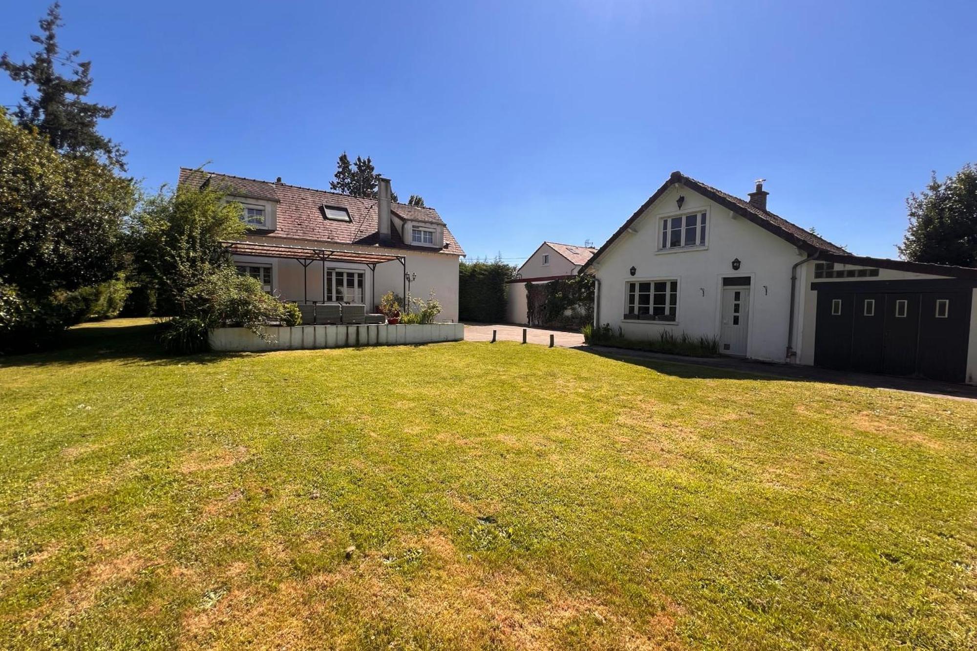 Villa Les Sablons La Houssaye-en-Brie Exterior foto